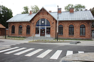 Budynek dworca PKP w Sochaczewie od frontu