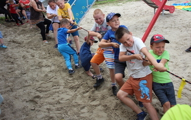 Letni piknik rodzinny na placu zabaw w Trojanowie (2.07.2023) 7