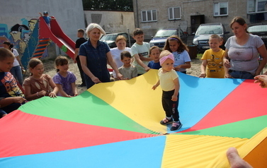 Letni piknik rodzinny na placu zabaw w Trojanowie (2.07.2023) 40