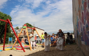 Letni piknik rodzinny na placu zabaw w Trojanowie (2.07.2023) 49