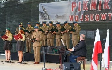 VI Piknik Wojskowy 76