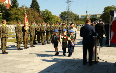 84. rocznica Bitwy nad Bzurą - uroczystości na cmentarzu w Trojanowie (17.09.2023 r.) 5