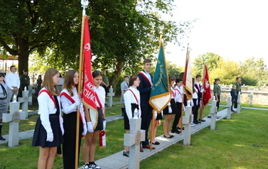 84. rocznica Bitwy nad Bzurą - uroczystości na cmentarzu w Trojanowie (17.09.2023 r.) 30