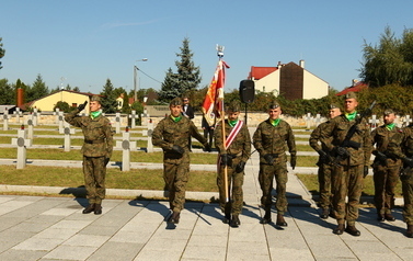 84. rocznica Bitwy nad Bzurą - uroczystości na cmentarzu w Trojanowie (17.09.2023 r.) 44
