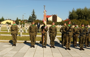 84. rocznica Bitwy nad Bzurą - uroczystości na cmentarzu w Trojanowie (17.09.2023 r.) 45