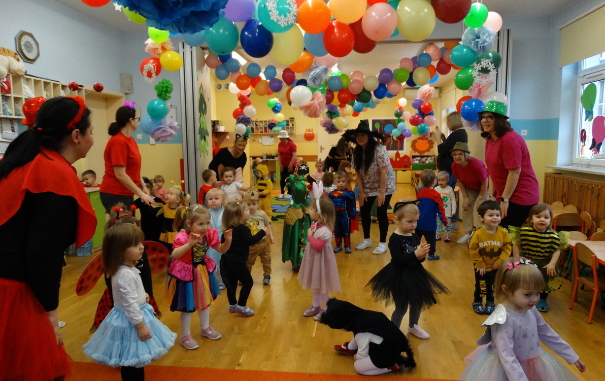Zdjęcie do Bal Karnawałowy w żłobku