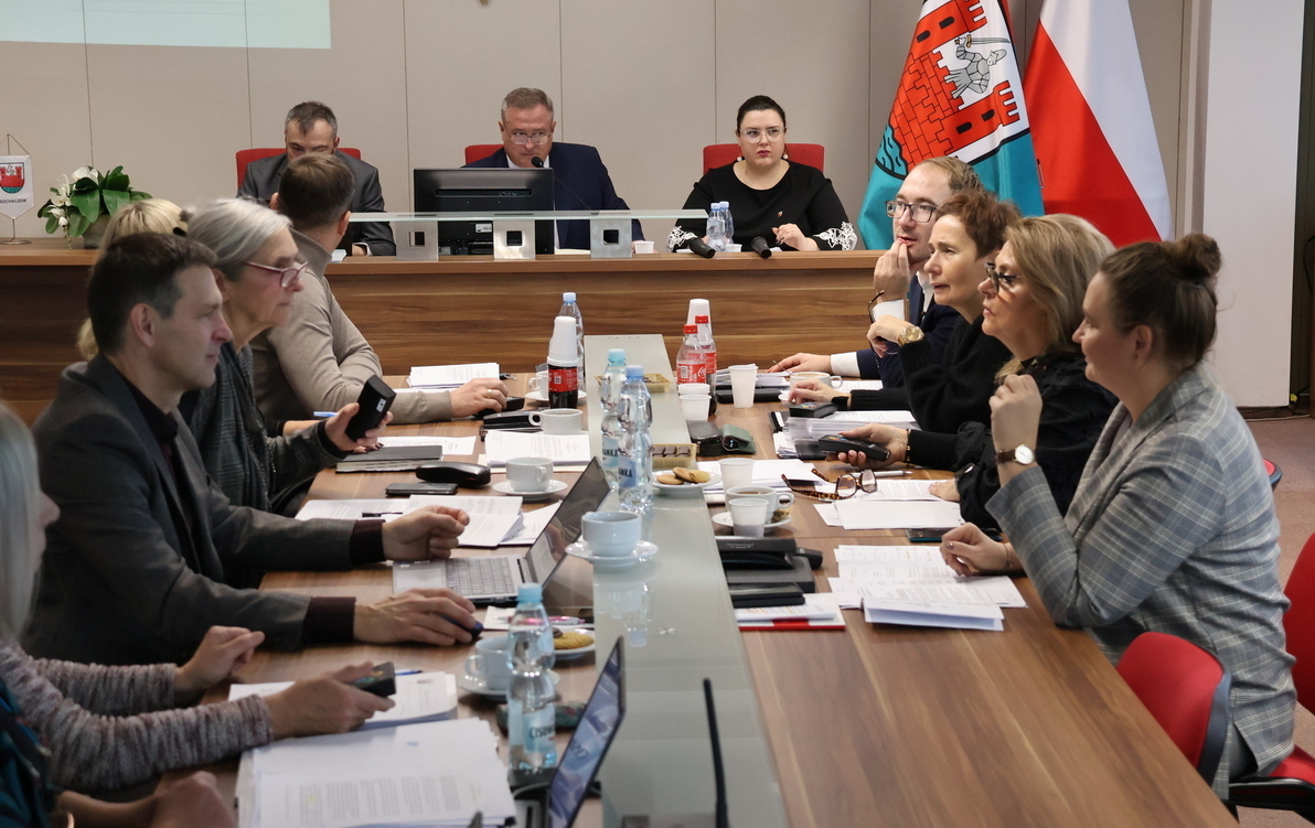 Zdjęcie do 23 stycznia: XI sesja rady miejskiej