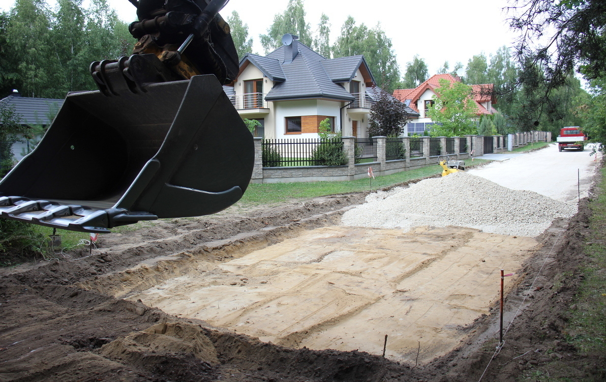 Zdjęcie do Wysypali tłuczeń na Żwirowej i Leśmiana