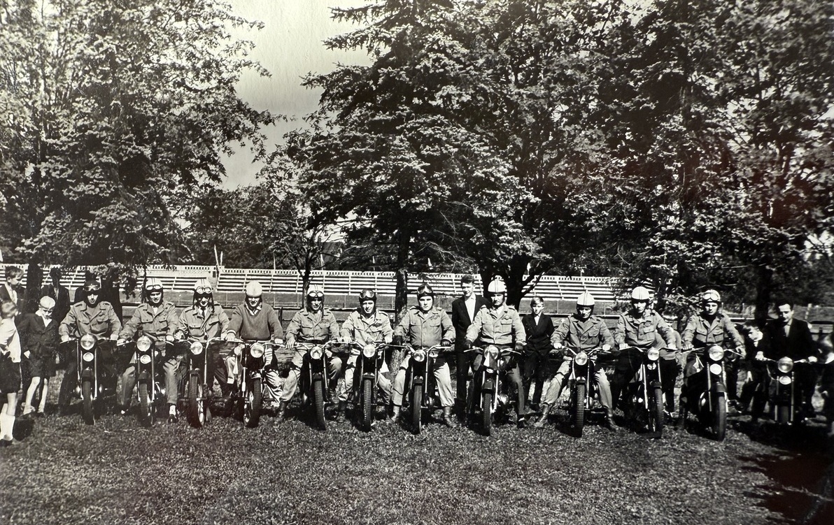Zdjęcie do Motocykliści Bzury – pasja i towarzyskie rajdy