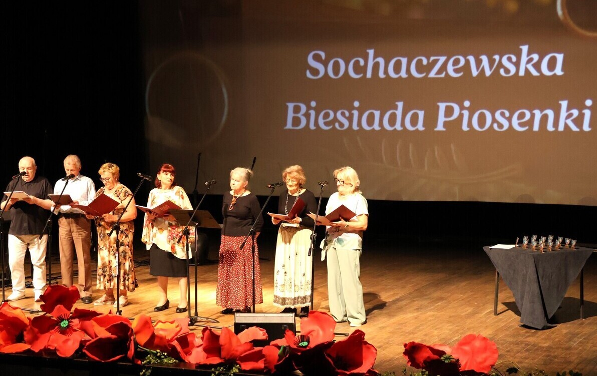 Zdjęcie do Cała scena dla senior&oacute;w
