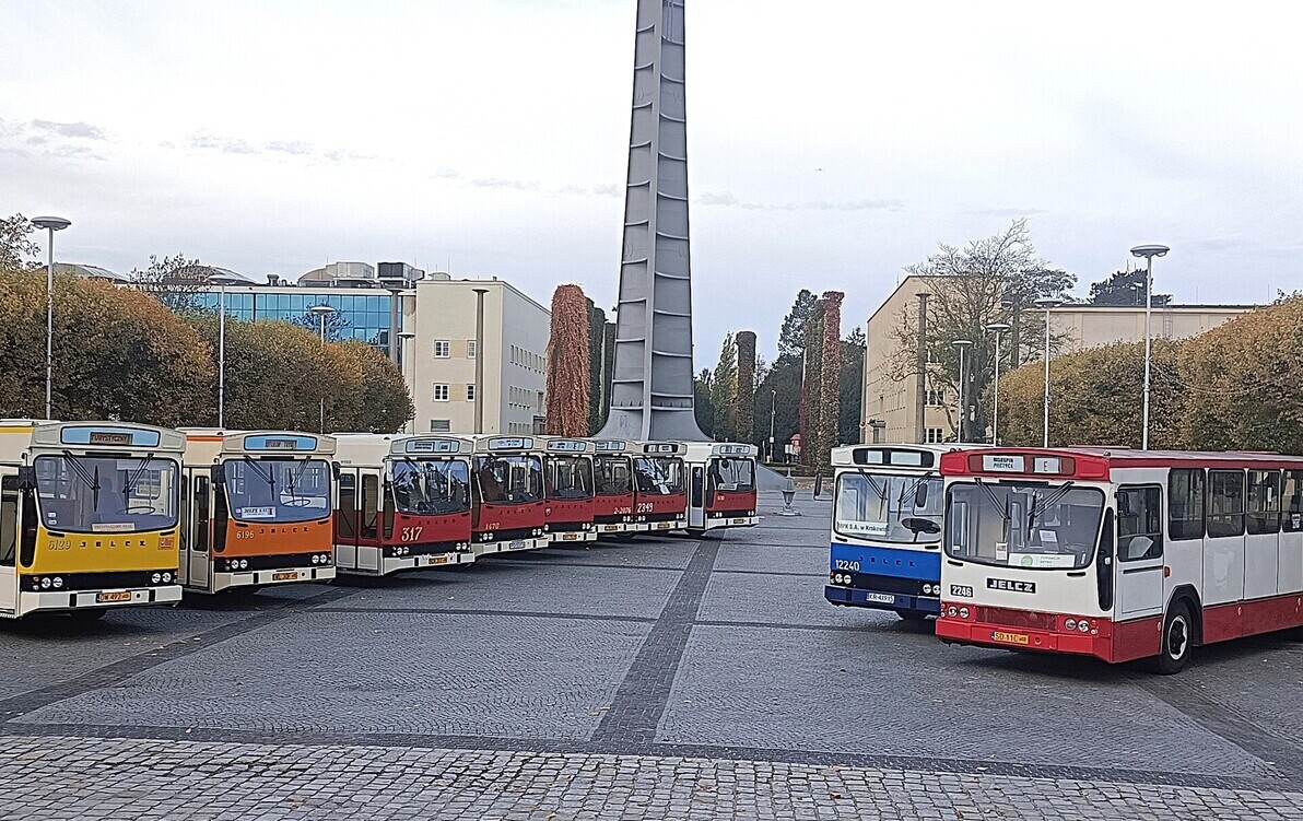 Zdjęcie do Sochaczewski Jelcz na zlocie we Wrocławiu