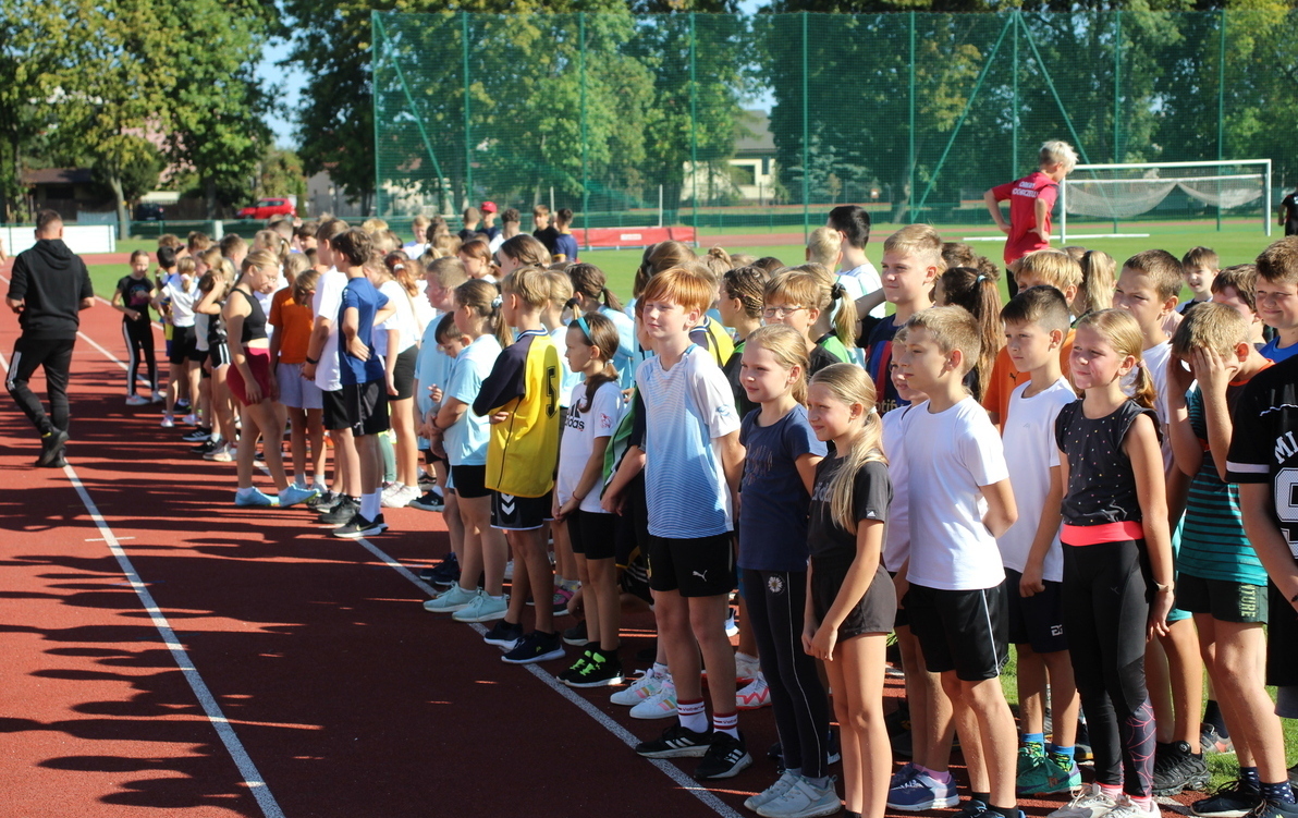 Zdjęcie do Podsumowanie jesiennych Czwartk&oacute;w Lekkoatletycznych