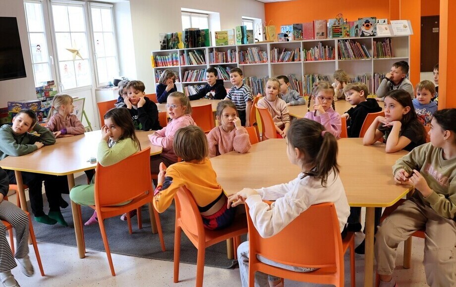 Zdjęcie do MBP zaprasza na zajęcia "Mali wielcy artyści w bibliotece"