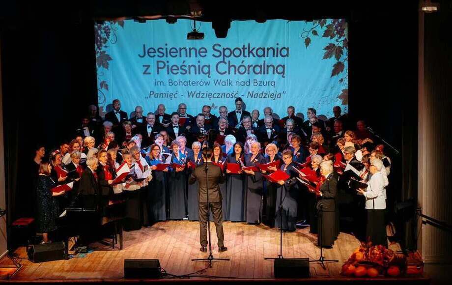 Zdjęcie do Jesienne Spotkania z Pieśnią Ch&oacute;ralną w Sochaczewie