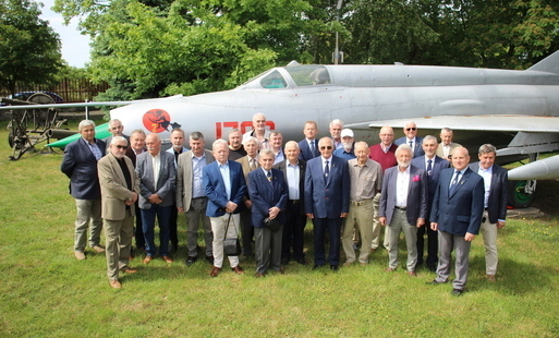 Zdjęcie do Jubileuszowe spotkanie pilot&oacute;w