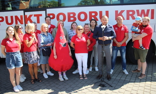 Zdjęcie do Krwiodawcy wr&oacute;cili na plac Kościuszki&nbsp;