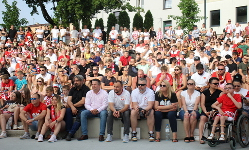 Zdjęcie do Sportowe emocje w strefie kibica