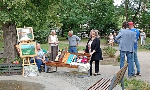Zdjęcie do Wraca "Okno Sztuki"