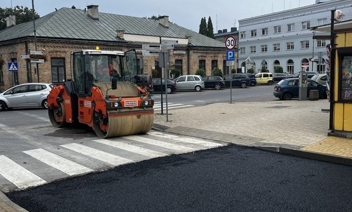 Zdjęcie do Asfalt na kolejnych ulicach