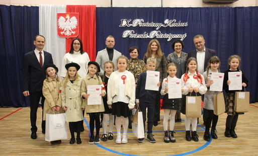 Zdjęcie do Pieśni patriotyczne w szkole nr 7