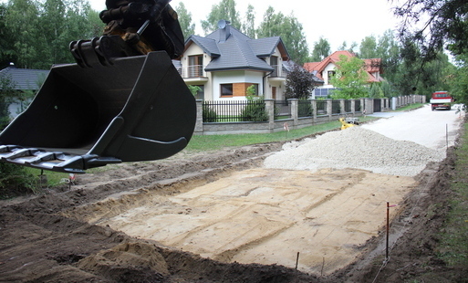 Zdjęcie do Wysypali tłuczeń na Żwirowej i Leśmiana