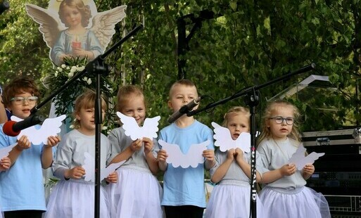 Zdjęcie do Piętnaście lat z Aniołami Str&oacute;żami