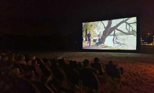 Zdjęcie do Kino na sochaczewskiej plaży