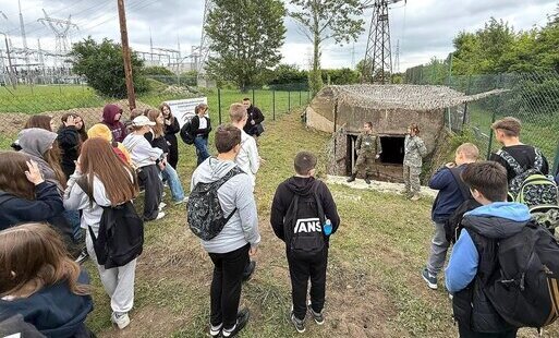 Zdjęcie do Młodzież odkrywała historię ukrytą w schronach 